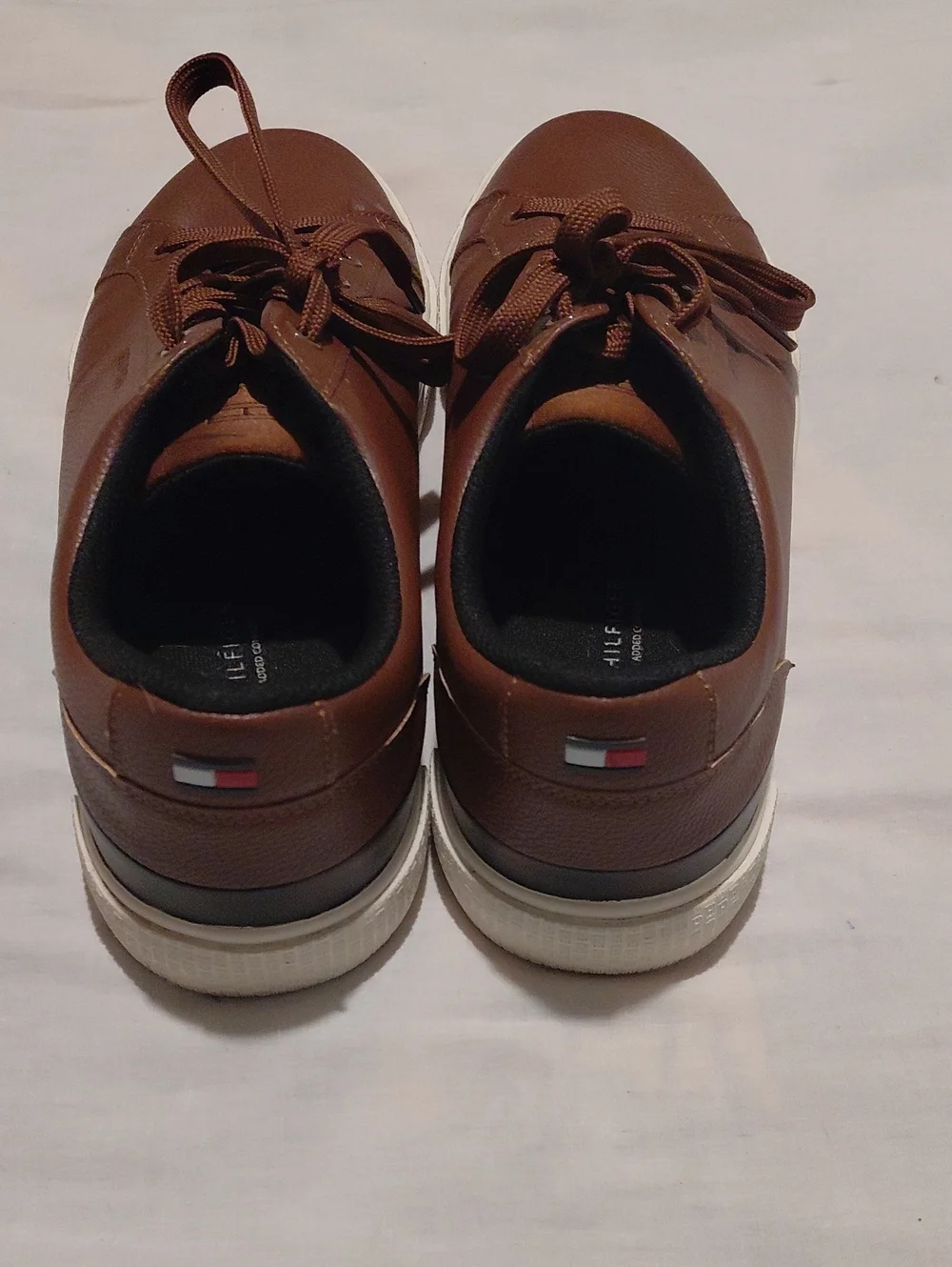 Tommy Hilfiger Men's Brown Low-Top Leather-Style Sneakers Size 11